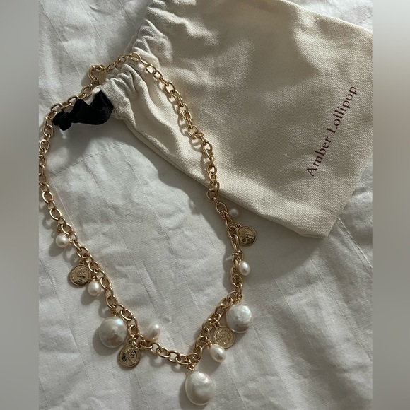 NECKLACE - Picture 2 of 3